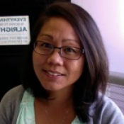 Photo of La Shana Porlaris